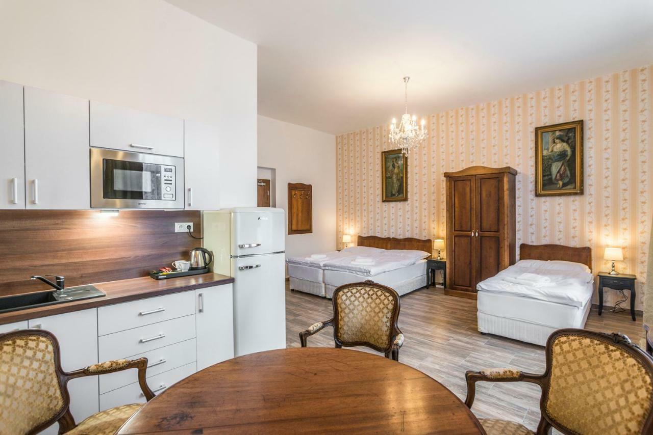 Retro Apartments Bosak Contactless Check-In Presov Exterior photo