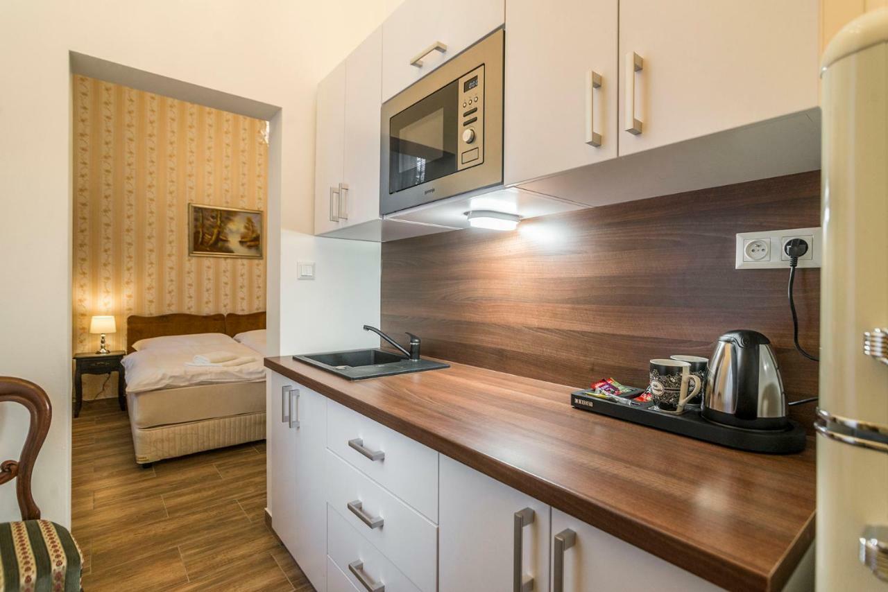 Retro Apartments Bosak Contactless Check-In Presov Exterior photo