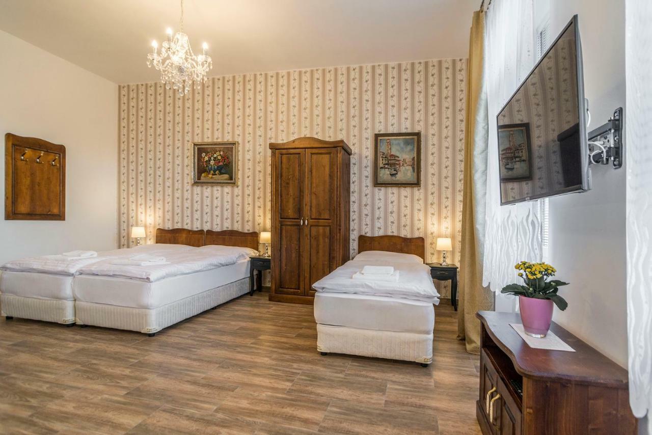 Retro Apartments Bosak Contactless Check-In Presov Exterior photo